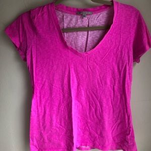 Gap Women’s Pink V-Neck T-Shirt Size M
